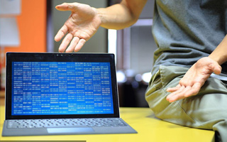 巴音郭楞 mongo排序sort,php如何按顺序排列数组？