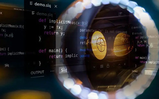 巴音郭楞 ,php声明和调用变量的符号是什么？